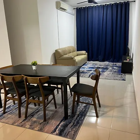 Danau Homestay Bandar Puncak Alam Exterior photo